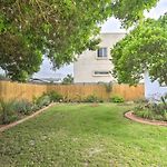 Coastal Carlsbad Home: 1 Mi To Beach & Downtown