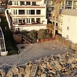 Oceanfront 2Br Condo, Private Beach & Patio, Rare Find
