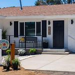 Coasta Casa, Retreat By The Sea. E-Charger.