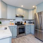 Pet Friendly Beach Bungalow, Close To Beach