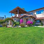 Walk To The Beach - Outdoor Dining - Spacious