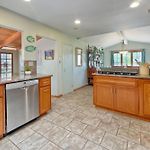 5051 Shore Drive