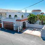 2751 Ocean Street