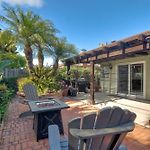 Hot Tub, Fire Pit, Bbq, Shuffleboard, Walk To Beach