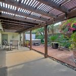 Hot Tub, Fire Pit, Bbq, Shuffleboard, Walk To Beach