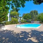 Pool, Hot Tub, Steps To Omni La Costa