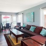3009 Ocean Street A Beachfront Condo With Balcony & Deck
