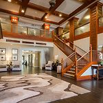 West Inn & Suites