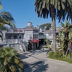 Pelican Cove Inn