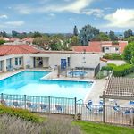 Luxury Coastal Escape | Sleeps 4 | Ocean Views + Resort Amenities