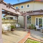 Quiet Carlsbad Home One And A Half Miles From The Beach