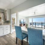 Oceanfront Apartment, Private Balcony, Beach Access, Sunset Views