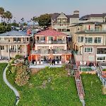 Oceanfront Condo, Private Patio, Beach Access, Sunset Views