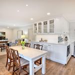 3080 Lincoln - Unit 24