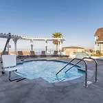 Carlsbad Inn Beach Resort