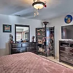 Carlsbad Getaway - Furnished Patio + Pool!