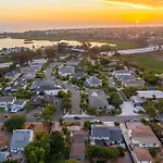 Newly Renovated Tropical Bungalow In Carlsbad