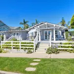 Walk To Beach & Village - 5 Bedrooms - 3 Units