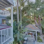 Pelican Cove Inn