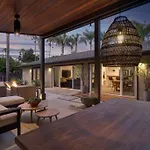 Coastal Retreat With E-Bikes!
