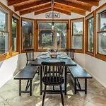 Cozy Family Getaway