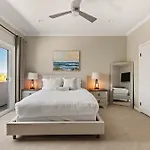 Carlsbad Village Escape 3-Bed 2,5-Bath Steps From The Beach
