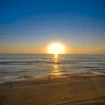 Oceanfront Getaway - Ocean Views - Fire Pit - Bbq - Beach Access