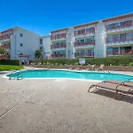 La Costa Gem - Condo For 3