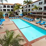 Tamarack Beach Hotel