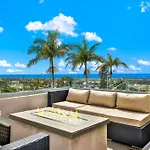 Oceanview Oasis With Roofdeck Hot Tub
