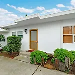 Carlsbad Beach Bungalow