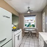 Walk To Beach - Ev Charger - Outdoor Dining - 2Br