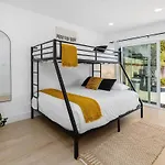 Carlsbad Bungalow Large Backyard