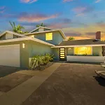 Casa Sol - 4 Bed, Sleeps 8, Bike To Lagoon And Beach