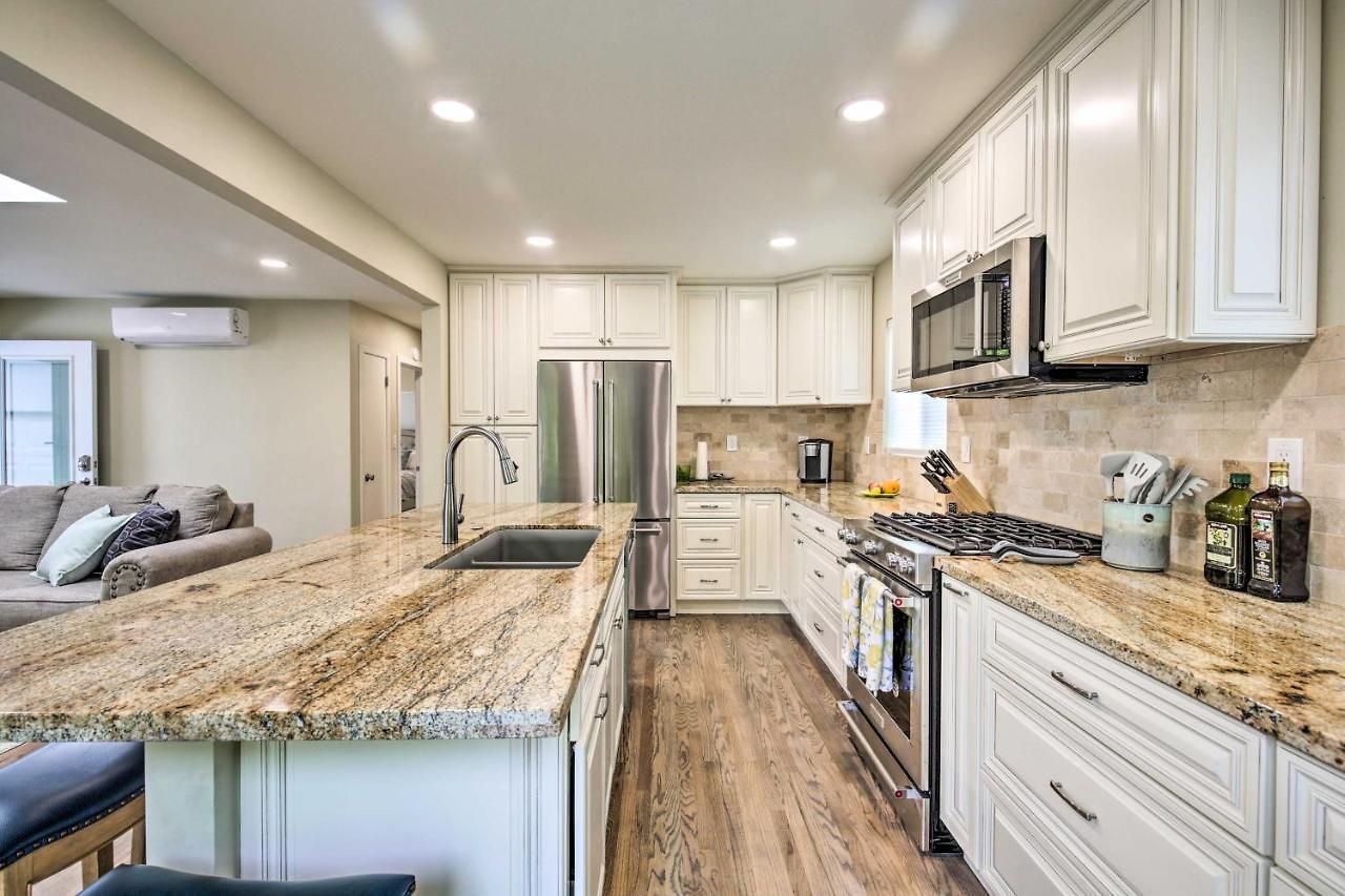 Holiday home Coastal Home: 1 Mi To & Downtown Carlsbad