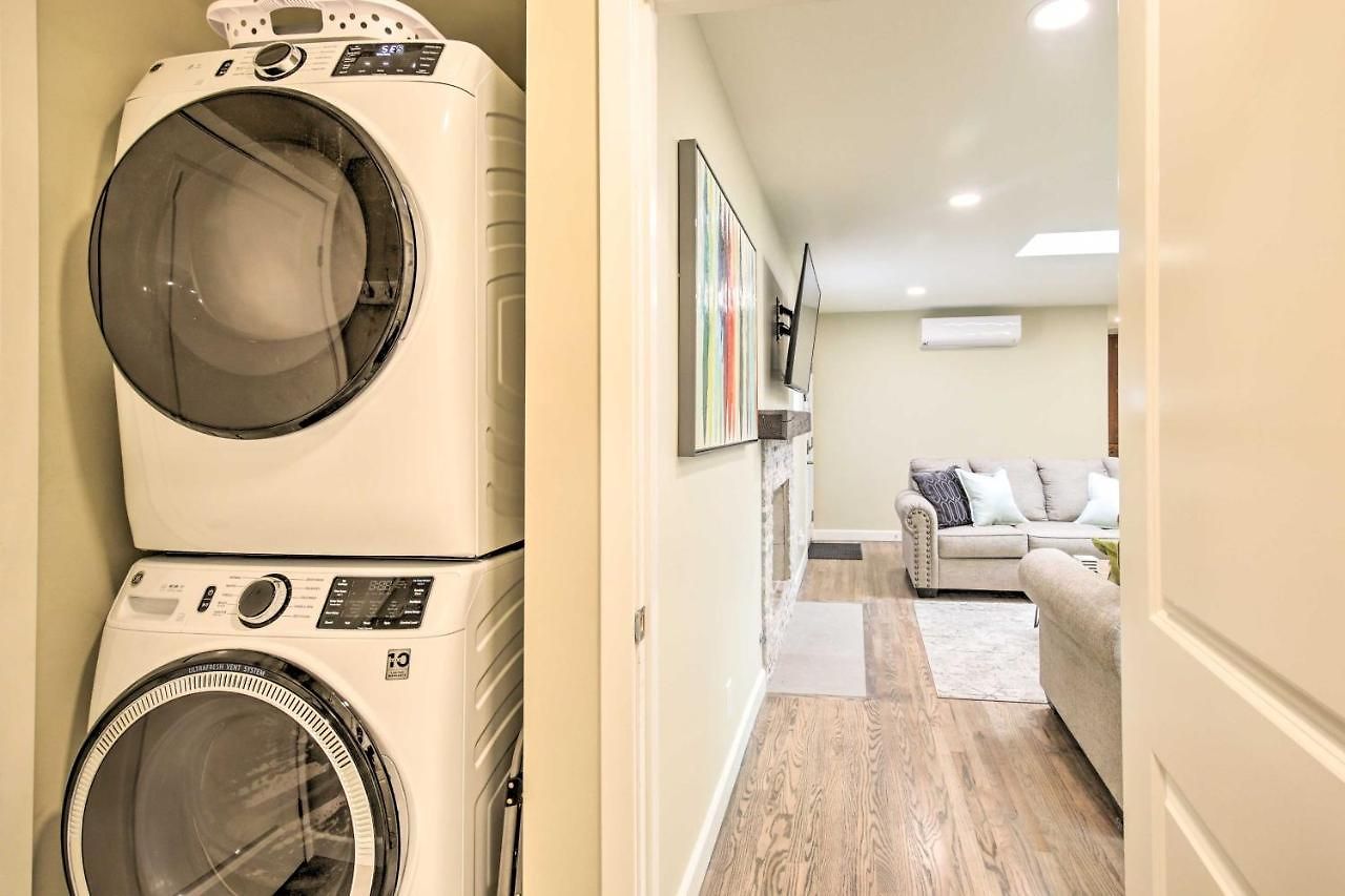 Coastal Home: 1 Mi To & Downtown Holiday home Carlsbad