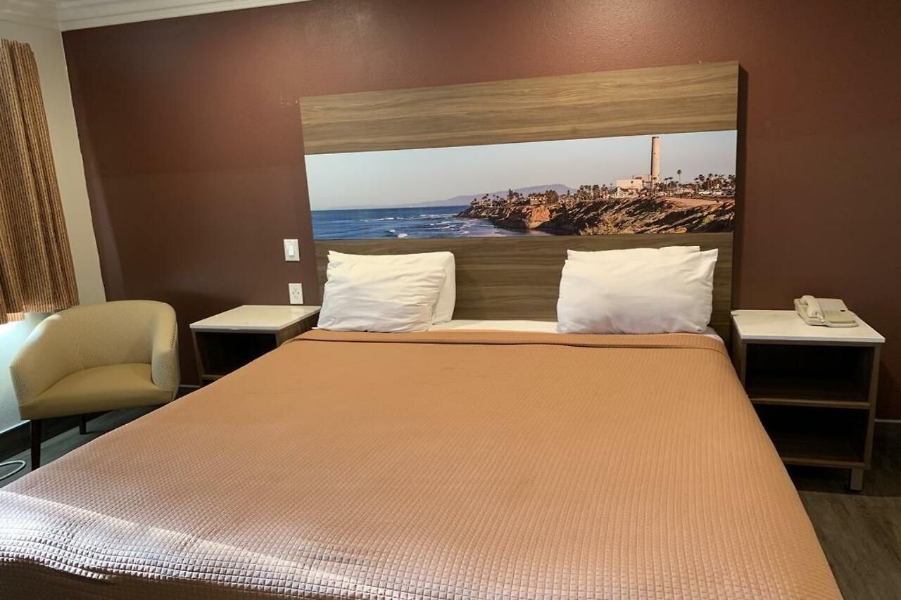 Hotel Rodeway 3*