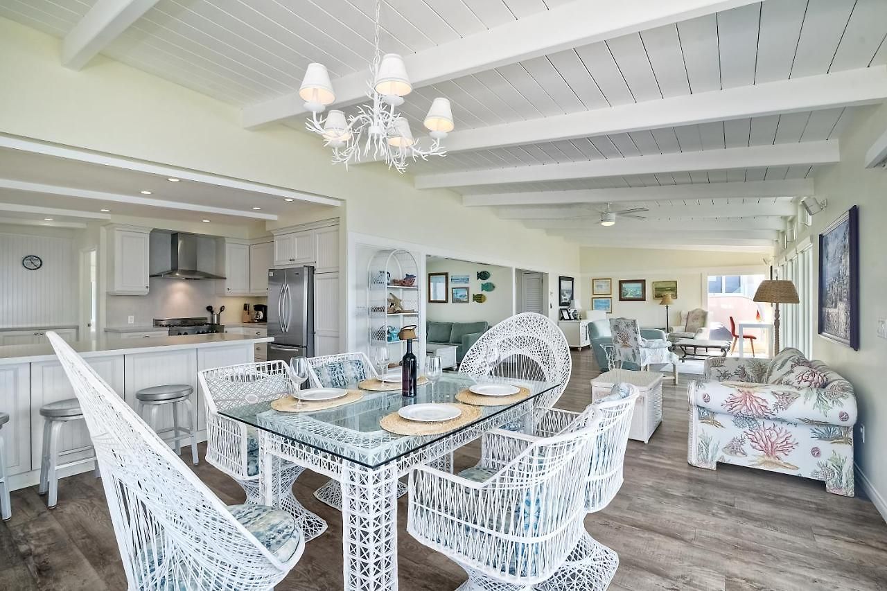 Oceanfront With Private Access, Remodeled Kitchen