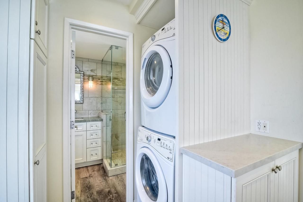 Oceanfront With Private Access, Remodeled Kitchen Holiday home Carlsbad