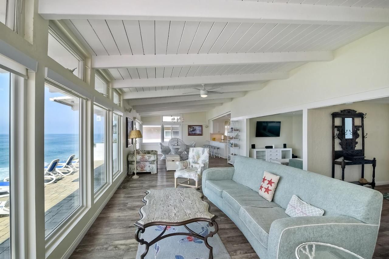 Holiday home Oceanfront With Private Access, Remodeled Kitchen Carlsbad