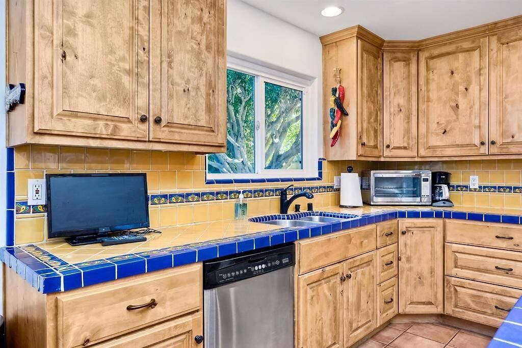 Holiday home Great Group Retreat! Hacienda Decor, Spacious Floor Plan, Private Backyard Carlsbad