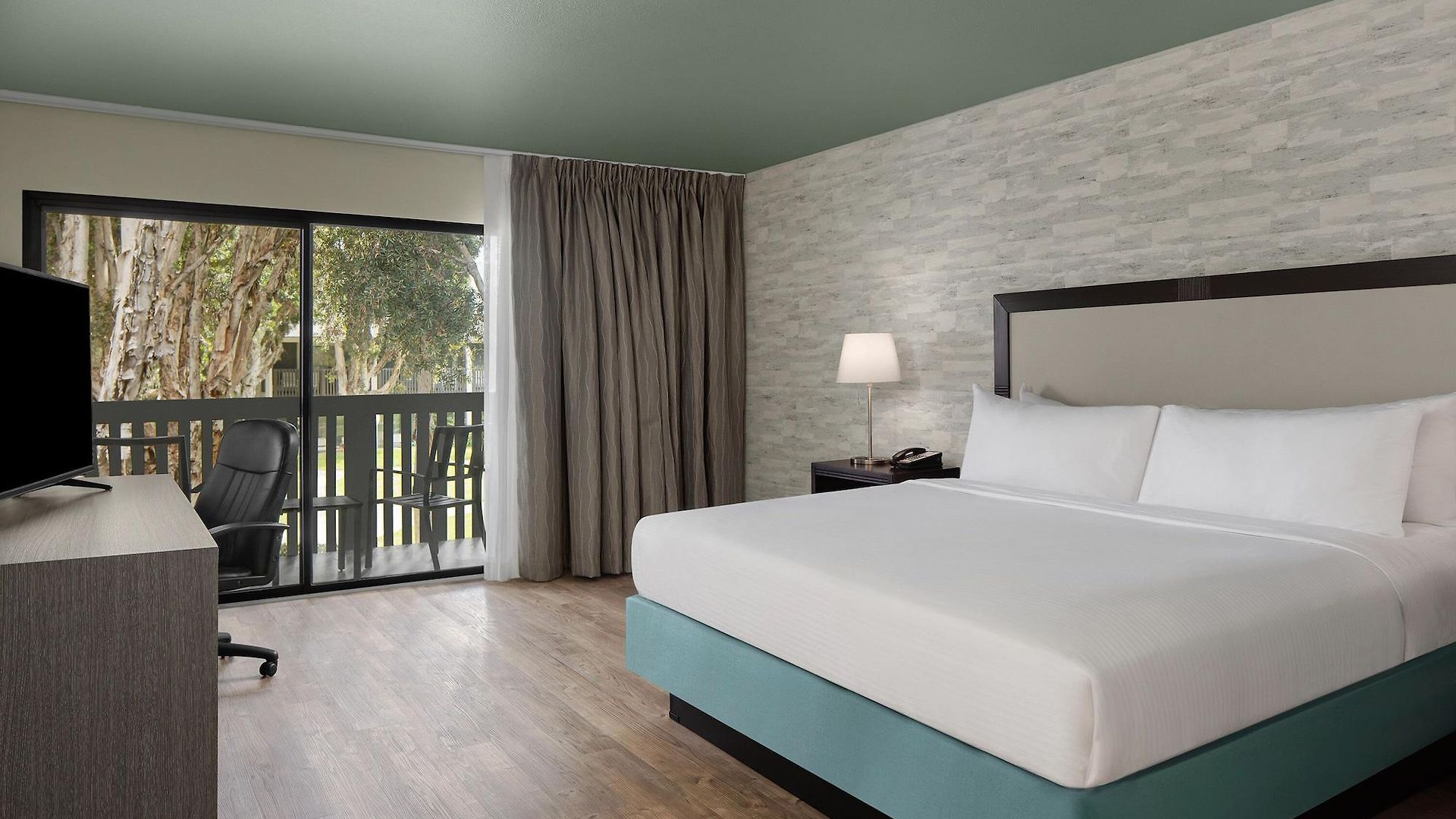 By The Sea Resort Carlsbad