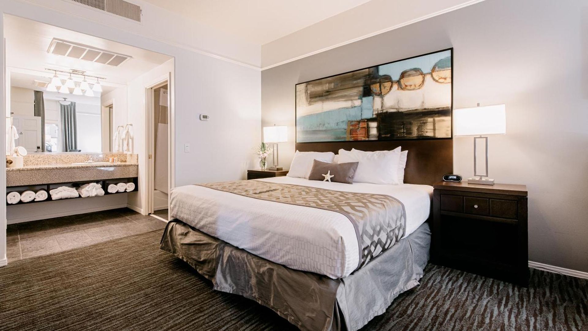 Tamarack Hotel 3*