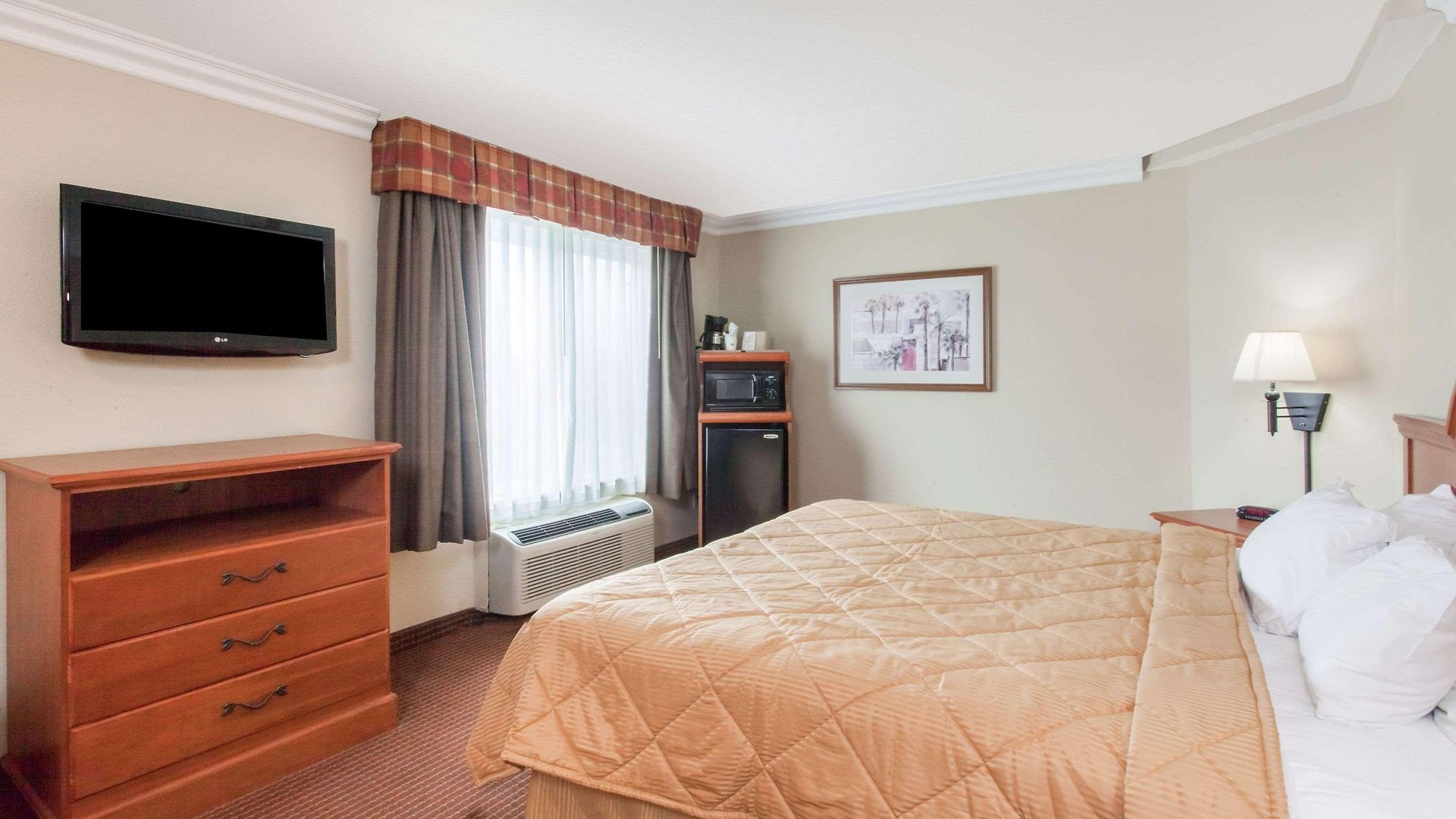 Days By Wyndham Carlsbad