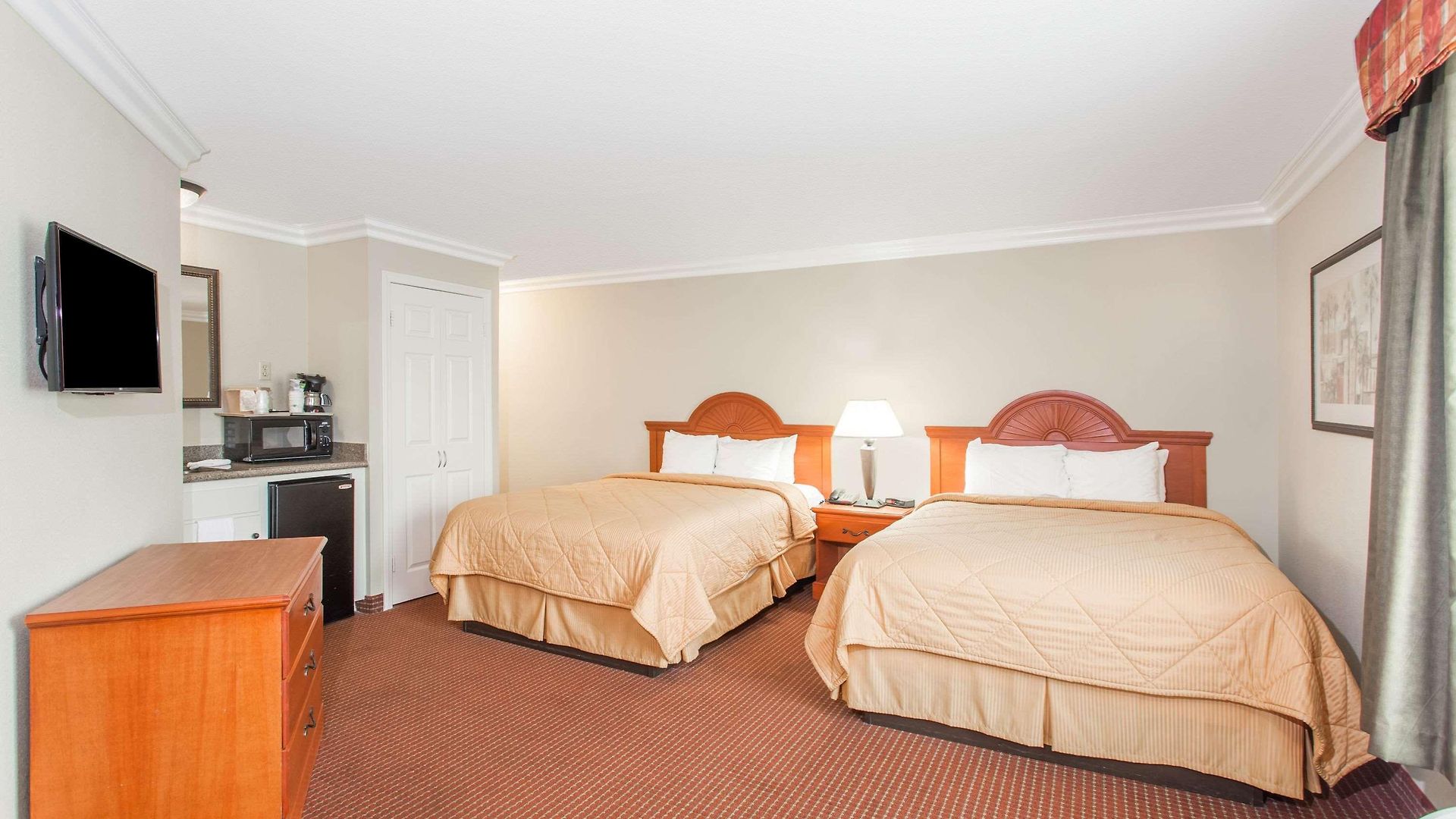 Days By Wyndham Carlsbad