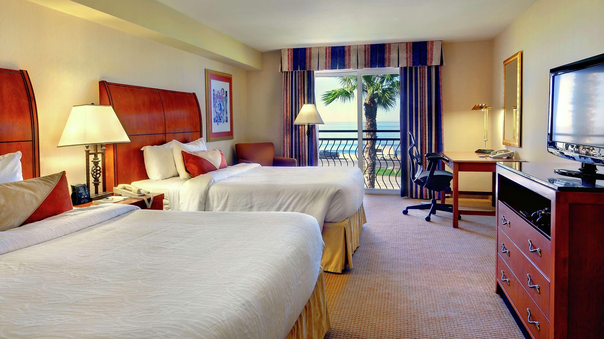 Hilton Garden Hotel 4*