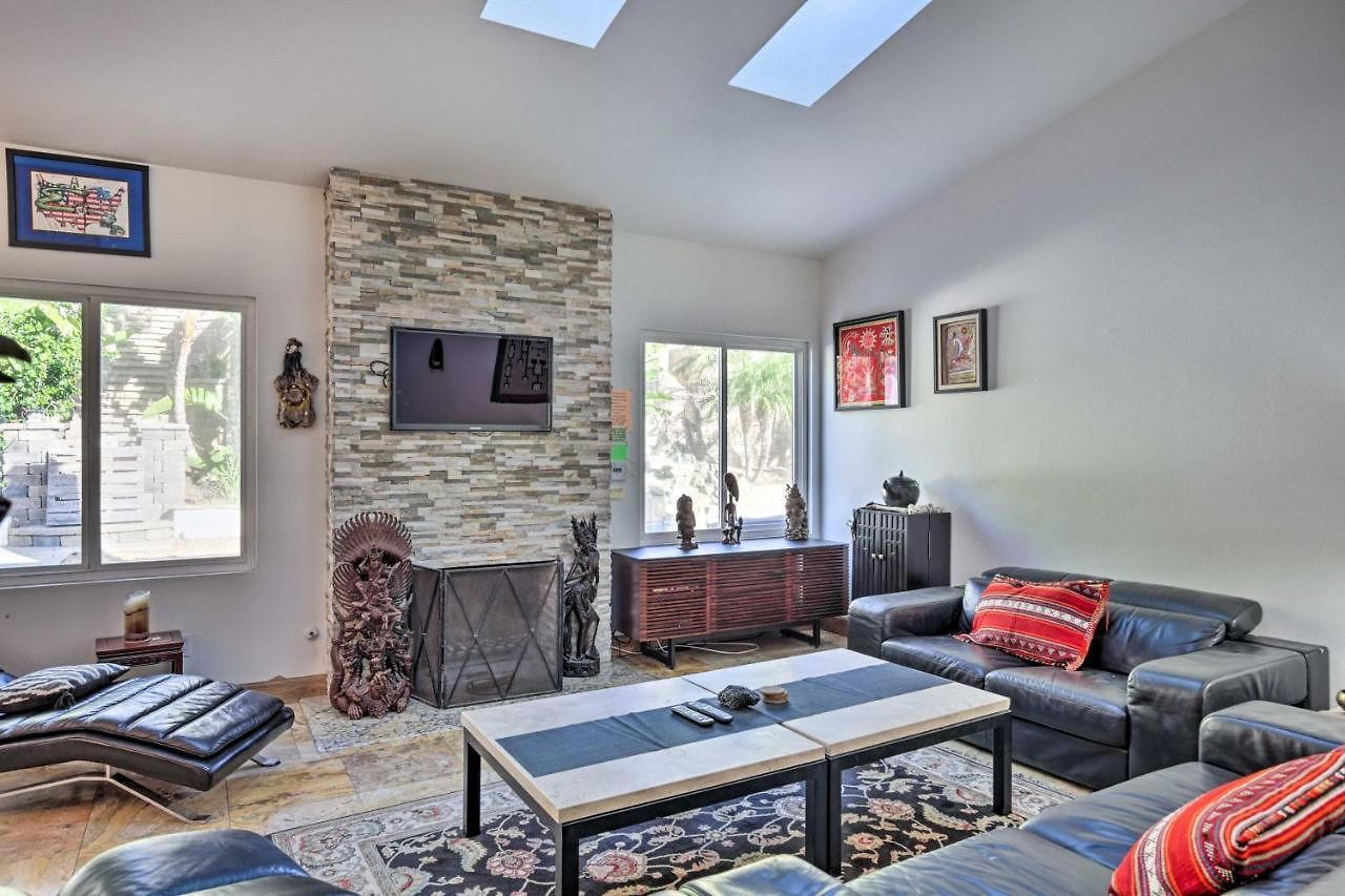 Getaway - Furnished Patio + Pool!