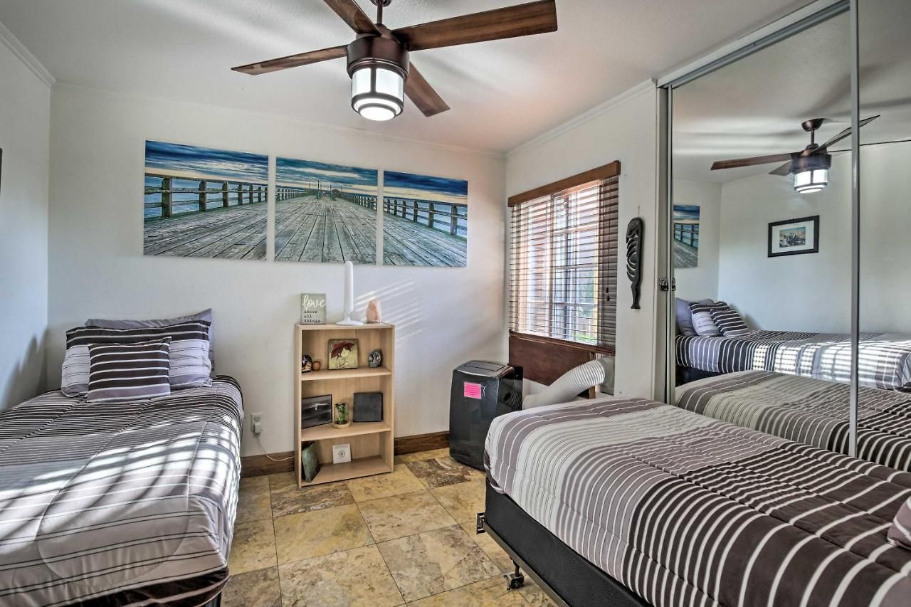 Holiday home Getaway - Furnished Patio + Pool! Carlsbad