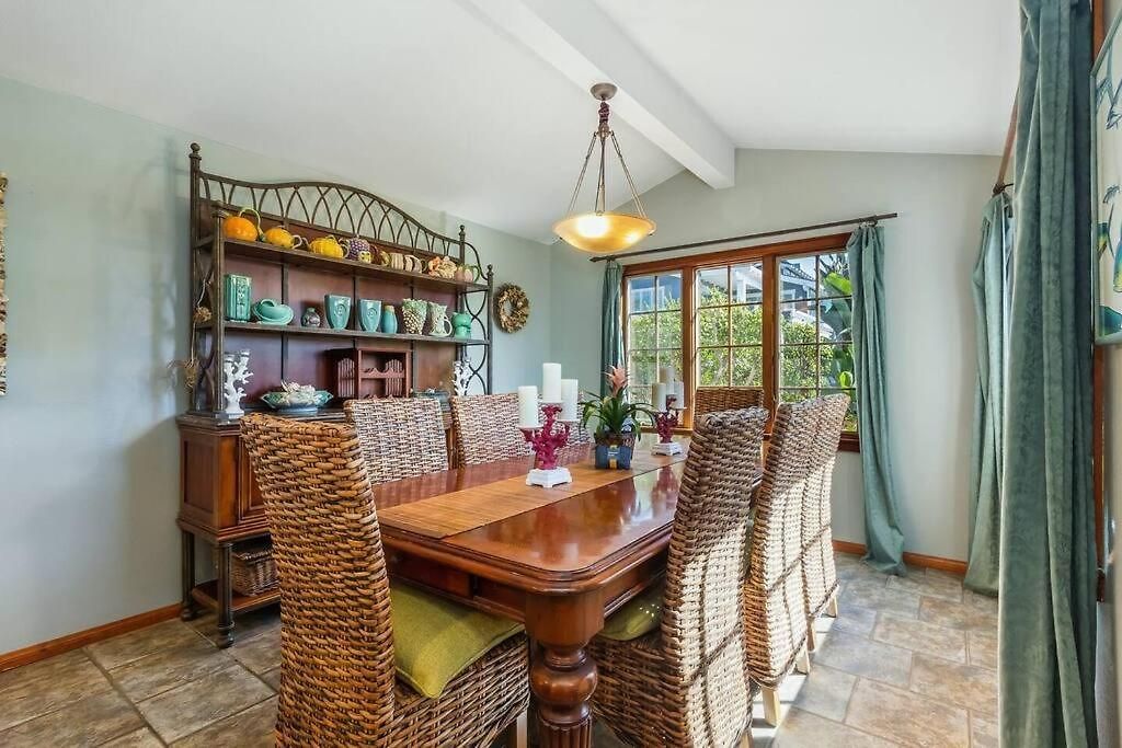 Oceanview, Walk To Beach, Fire Pit Holiday home