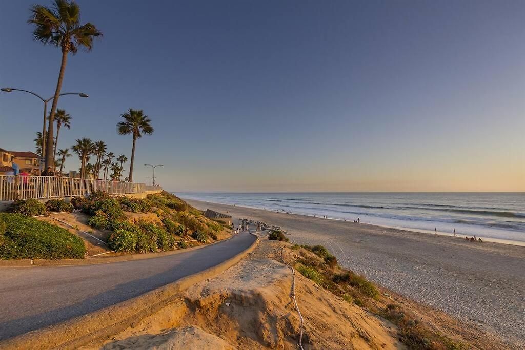 Walk To Beach, Ac, Firepit, Grill * Carlsbad